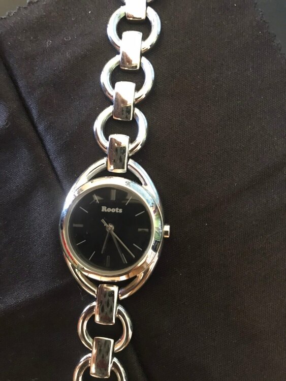Roots カナダ製（高級時計）の商品画像 - 査定依頼日：2025年3月10日 - 最高査定価格：1,500円