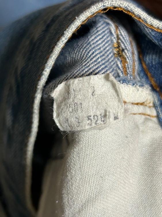 リーバイス 501 刻印524（古着・ファッション）の商品画像 - 査定依頼日：2025年10月10日 - 最高査定価格：100,000円
