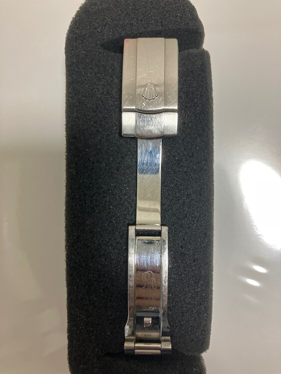 ロレックス ミルガウス 116400（高級時計）の商品画像 - 査定依頼日：2025年4月30日 - 最高査定価格：1,150,000円