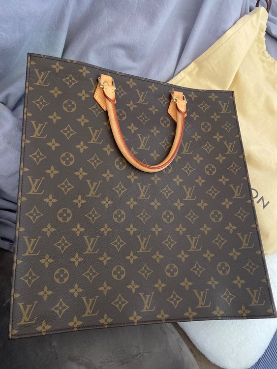 サックプラ（ブランドバッグ）の商品画像 - 査定依頼日：2025年11月28日 - 最高査定価格：115,000円