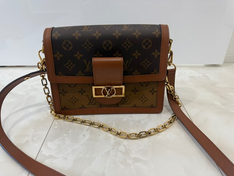 ドフィーヌMM（ブランドバッグ）の商品画像 - 査定依頼日：2025年3月31日 - 最高査定価格：200,000円