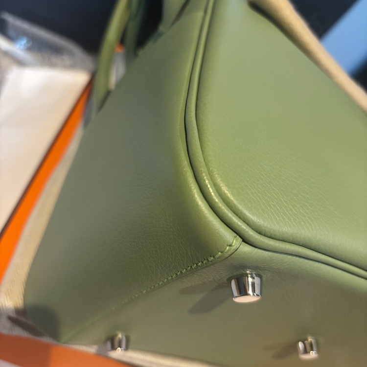 リンディ26（ブランドバッグ）の商品画像 - 査定依頼日：2025年10月25日 - 最高査定価格：900,000円