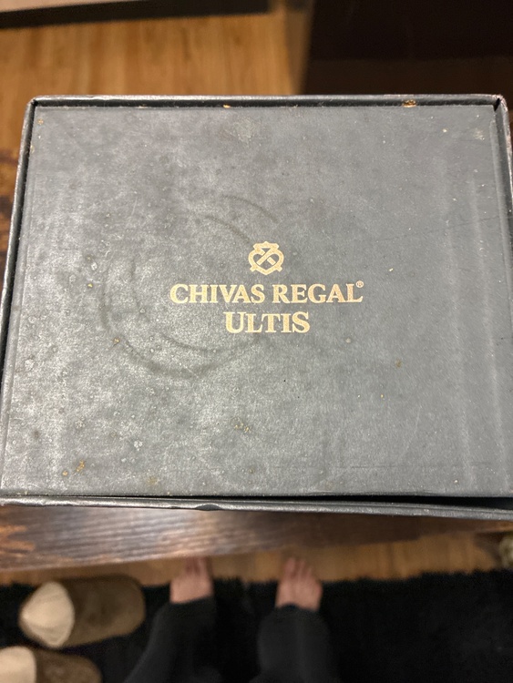 ULTIS（お酒）の商品画像 - 査定依頼日：2026年3月26日 - 最高査定価格：5,000円