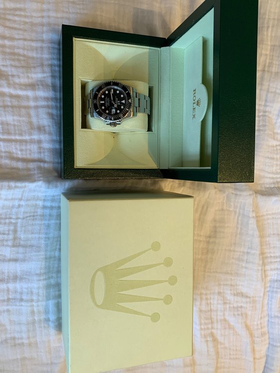 SUBMARINER DATE（高級時計）の商品画像 - 査定依頼日：2022年9月9日 - 最高査定価格：1,450,000円