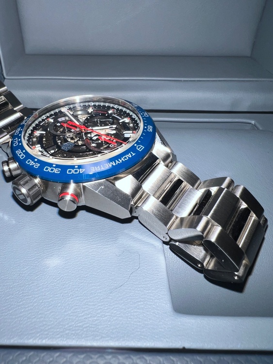 タグホイヤー カレラ CAR201T.BA0766（高級時計）の商品画像 - 査定依頼日：2026年4月3日 - 最高査定価格：360,000円