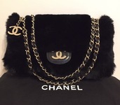 ファーバッグ（ブランドバッグ）の商品画像 - 査定依頼日：2026年2月26日 - 最高査定価格：300,000円