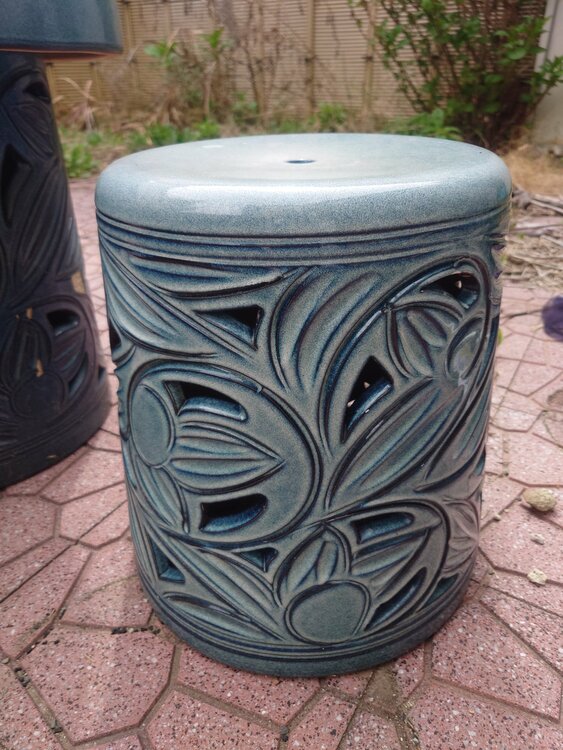 信楽焼ガーデンテーブルセット（美術品・骨董品）の商品画像 - 査定依頼日：2026年4月7日 - 最高査定価格：100,000円