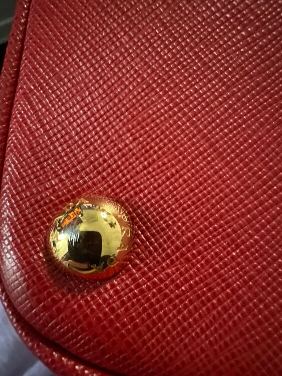 ガレリア ミディアム（ブランドバッグ）の商品画像 - 査定依頼日：2025年1月19日 - 最高査定価格：80,000円