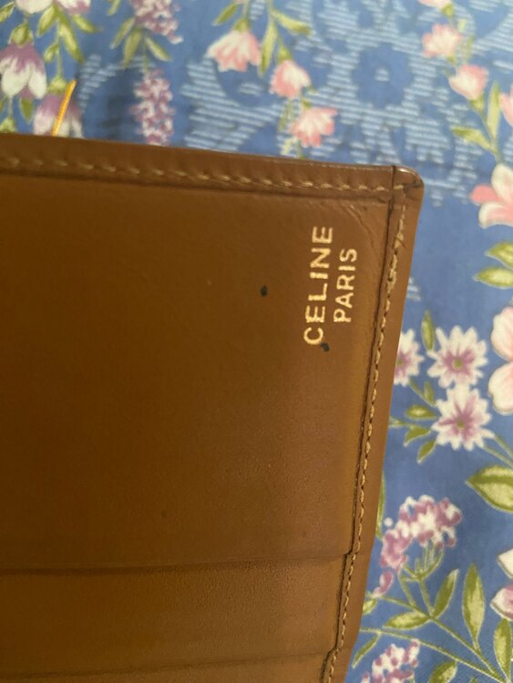 セリーヌ財布（ブランド財布・小物）の商品画像 - 査定依頼日：2025年4月23日 - 最高査定価格：100,000円
