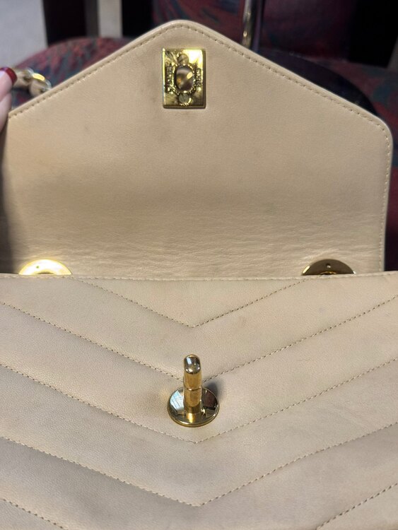 マトラッセ チェーンショルダー（ブランドバッグ）の商品画像 - 査定依頼日：2025年2月3日 - 最高査定価格：350,000円