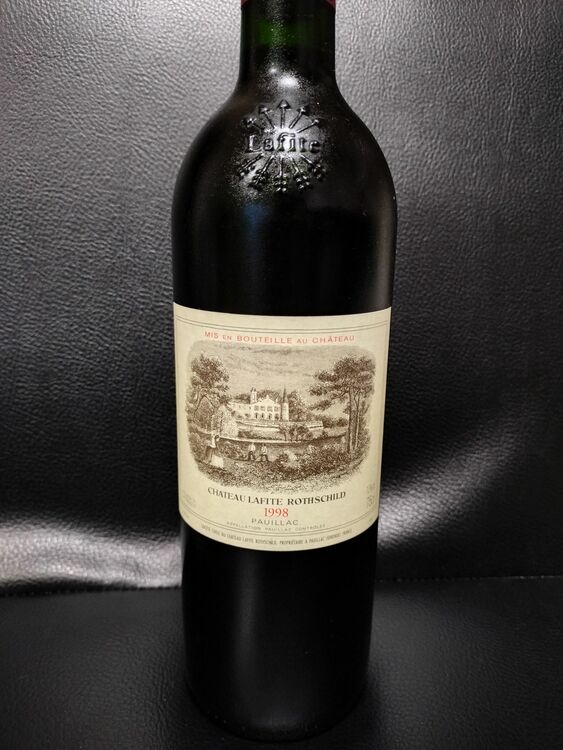 シャトー・ラフィット・ロートシルト 1998 750ml（お酒）の商品画像 - 査定依頼日：2025年8月17日 - 最高査定価格：63,000円
