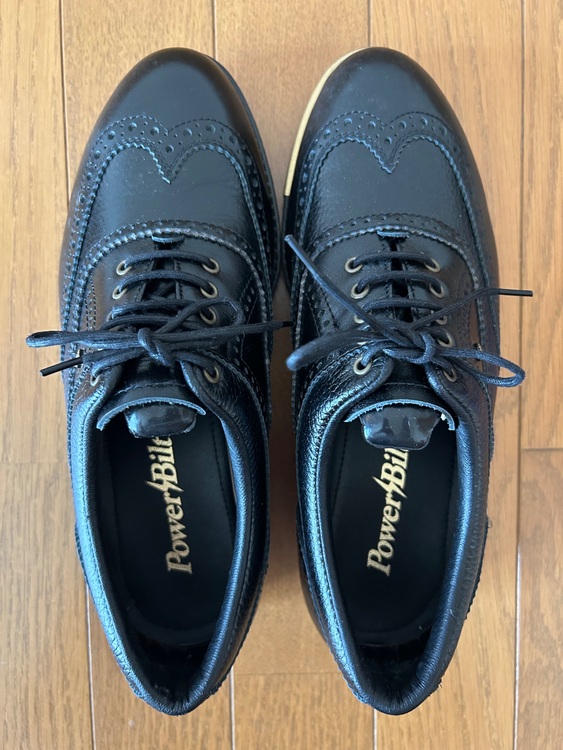 ゴルフシューズ　（ゴルフ用品）の商品画像 - 査定依頼日：2025年8月25日 - 最高査定価格：3,000円