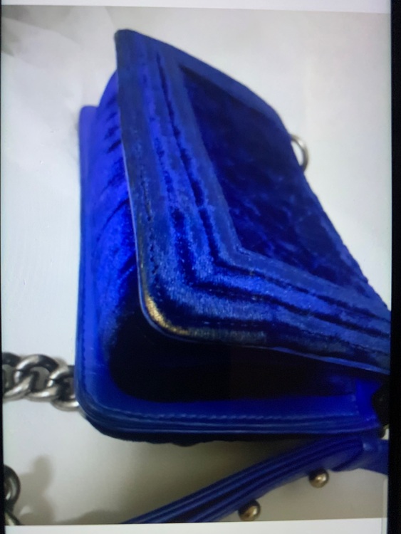 マトラッセ（ブランドバッグ）の商品画像 - 査定依頼日：2025年9月1日 - 最高査定価格：250,000円