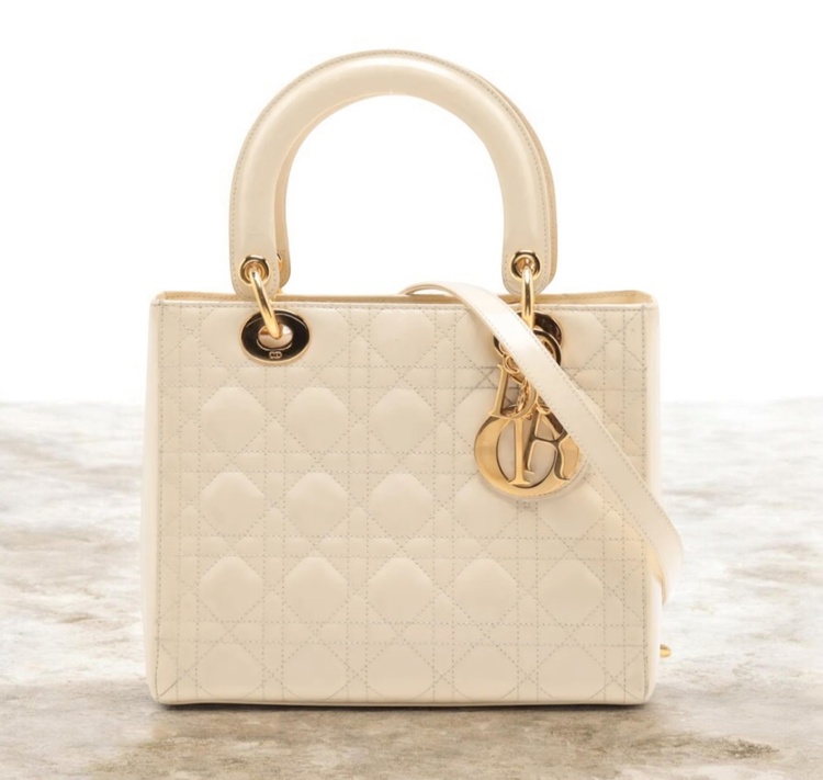 レディディオール（ブランドバッグ）の商品画像 - 査定依頼日：2026年2月24日 - 最高査定価格：220,000円