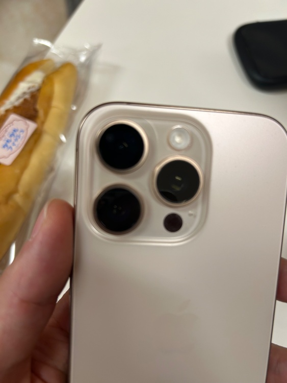 iPhone iPhone 16 Pro 128GB SIMフリー（スマホ）の商品画像 - 査定依頼日：2026年9月20日 - 最高査定価格：112,000円