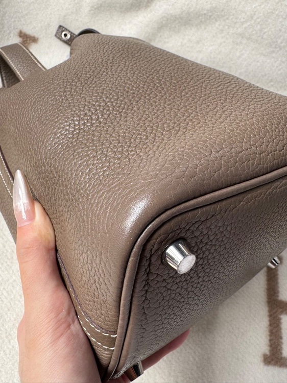 ピコタンロック18（ブランドバッグ）の商品画像 - 査定依頼日：2025年6月28日 - 最高査定価格：310,000円