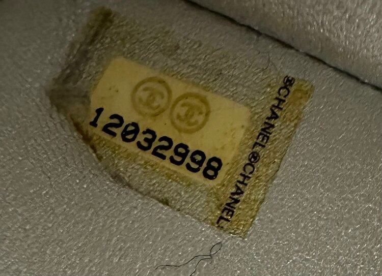 マトラッセ　キャビアスキン　ダブルフラップ　25cm（ブランドバッグ）の商品画像 - 査定依頼日：2025年1月31日 - 最高査定価格：800,000円