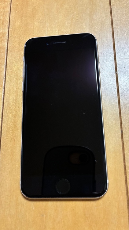iPhone iPhone SE (第 3 世代) 128GB docomo（スマホ）の商品画像 - 査定依頼日：2026年8月17日 - 最高査定価格：7,000円