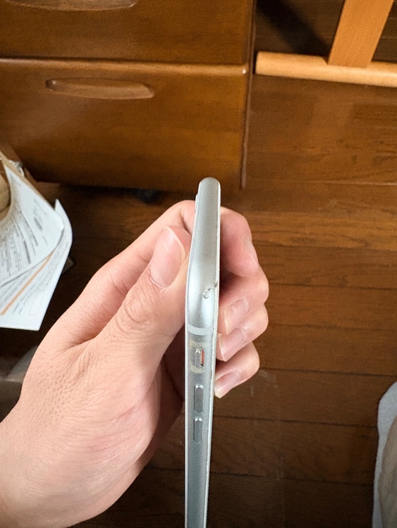iPhone 8（スマホ）の商品画像 - 査定依頼日：2026年5月3日 - 最高査定価格：2,000円
