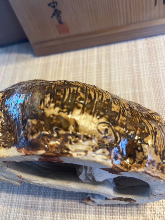 鈴木五郎　黄瀬戸　寝牛（美術品・骨董品）の商品画像 - 査定依頼日：2026年7月4日 - 最高査定価格：3,000円