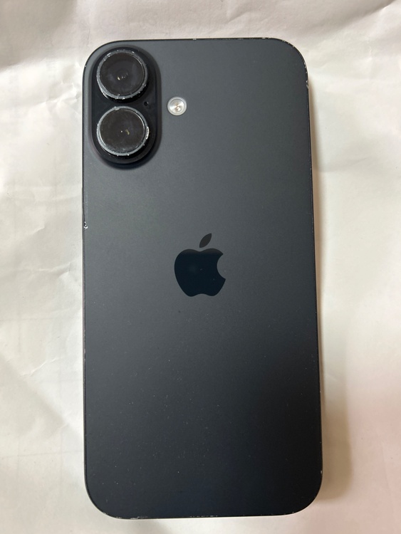iPhone 16 128GB au（スマホ）の商品画像 - 査定依頼日：2026年4月17日 - 最高査定価格：45,000円