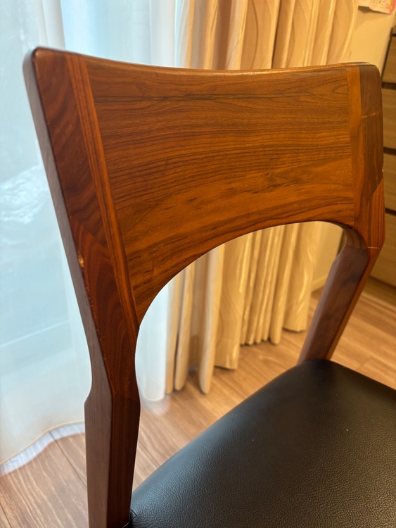 ダイニングテーブルとチェア4脚セット（家具・寝具）の商品画像 - 査定依頼日：2026年4月1日 - 最高査定価格：31,000円