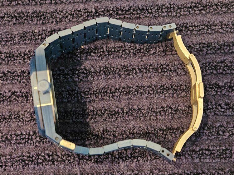 15416CD.OO.1225CD.01ブルーセラミック（高級時計）の商品画像 - 査定依頼日：2025年12月22日 - 最高査定価格：75,000,000円