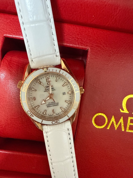 オメガ その他 8045637（高級時計）の商品画像 - 査定依頼日：2025年10月8日 - 最高査定価格：1,100,000円