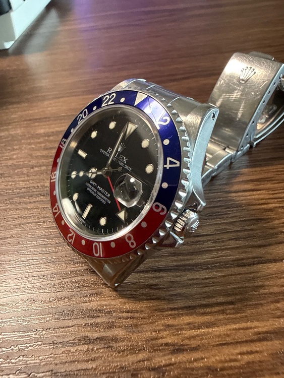 GMT-MASTER（高級時計）の商品画像 - 査定依頼日：2026年9月23日 - 最高査定価格：2,000,000円