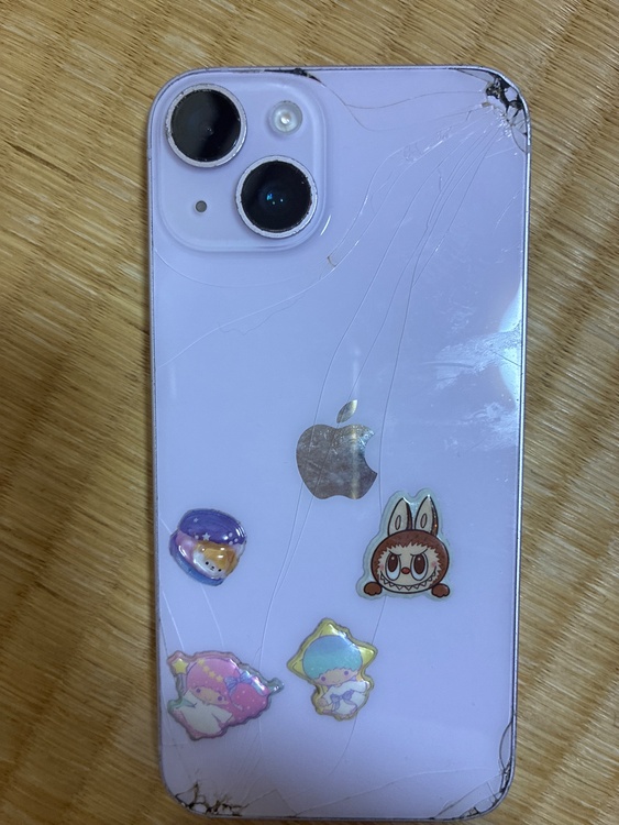 iPhone iPhone 14 128GB au（スマホ）の商品画像 - 査定依頼日：2026年10月22日 - 最高査定価格：24,000円