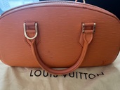 ジャスミンハンドバッグ（ブランドバッグ）の商品画像 - 査定依頼日：2025年9月10日 - 最高査定価格：60,000円