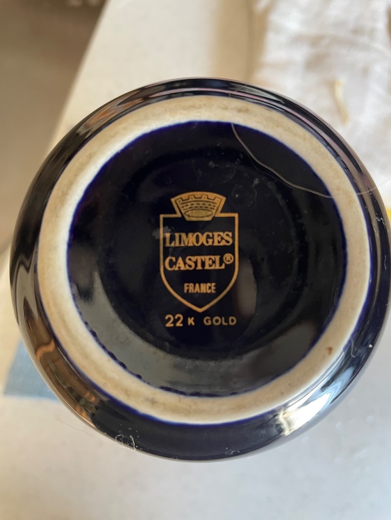 花瓶（美術品・骨董品）の商品画像 - 査定依頼日：2026年3月16日 - 最高査定価格：500円