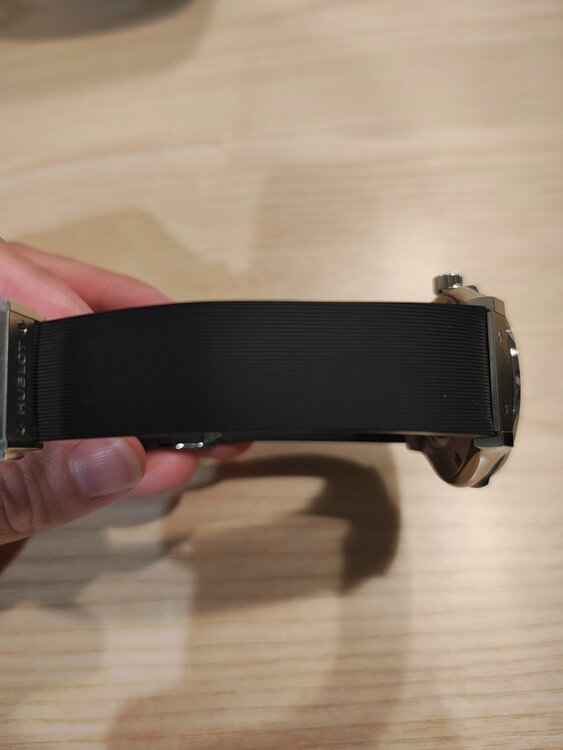 ウブロ クラシックフュージョン 542.NX.1270.RX（高級時計）の商品画像 - 査定依頼日：2026年1月8日 - 最高査定価格：630,000円