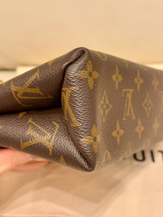 ルイヴィトン モノグラム （ブランドバッグ）の商品画像 - 査定依頼日：2025年1月4日 - 最高査定価格：135,000円