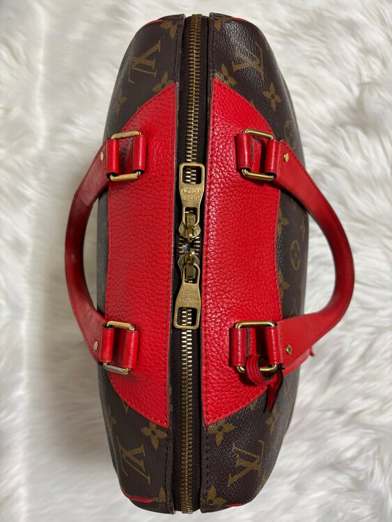 ルイヴィトン　モノグラム レティーロPM レザー 2way ハンドバッグ （ブランドバッグ）の商品画像 - 査定依頼日：2025年4月16日 - 最高査定価格：63,000円