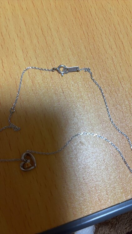 4°Cネックレス（金・貴金属）の商品画像 - 査定依頼日：2025年2月26日 - 最高査定価格：2,000円