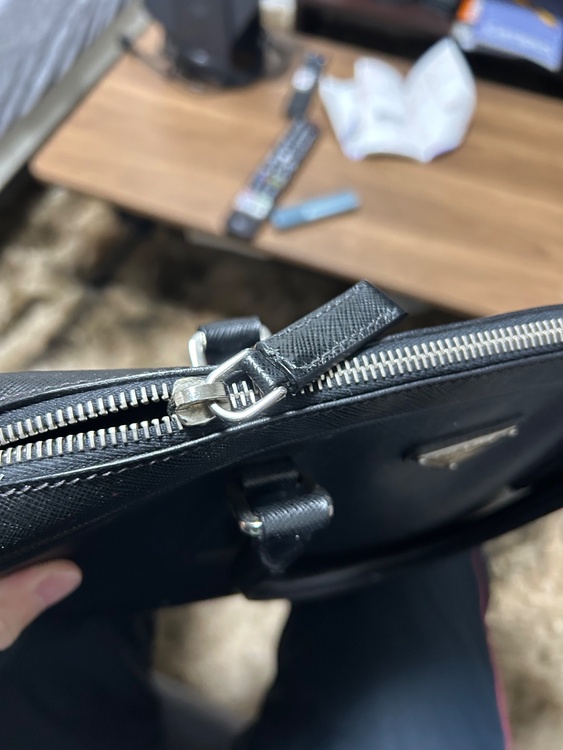 プラダ  （ブランドバッグ）の商品画像 - 査定依頼日：2026年2月8日 - 最高査定価格：50,000円