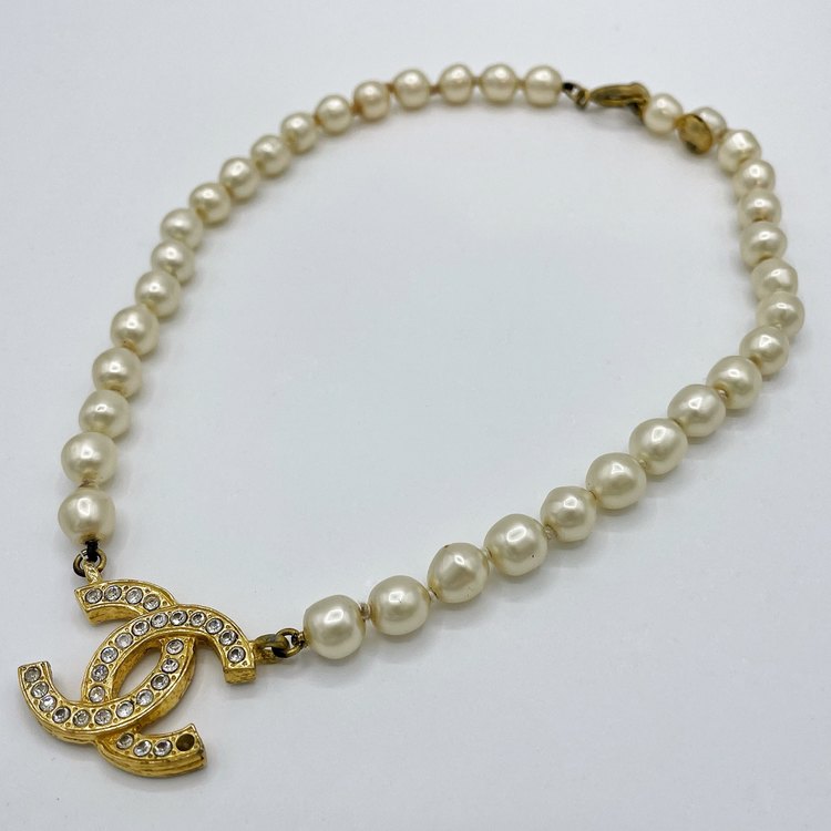 シャネル　ロゴパールネックレス（金・貴金属）の商品画像 - 査定依頼日：2022年8月10日 - 最高査定価格：60,000円