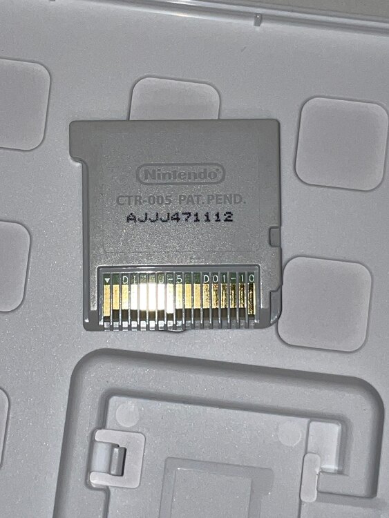 ファイアーエムブレム 覚醒（ゲーム機本体・ゲームソフト）の商品画像 - 査定依頼日：2025年2月19日 - 最高査定価格：1,700円