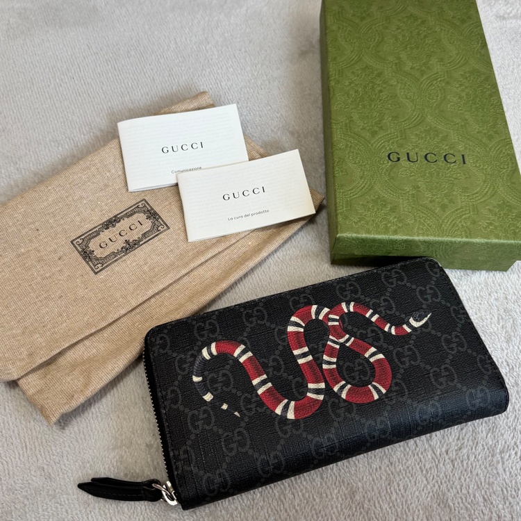GUCCI 長財布 スネーク GGスプリーム ラウンドファスナー （ブランド財布・小物）の商品画像 - 査定依頼日：2026年5月11日 - 最高査定価格：20,000円