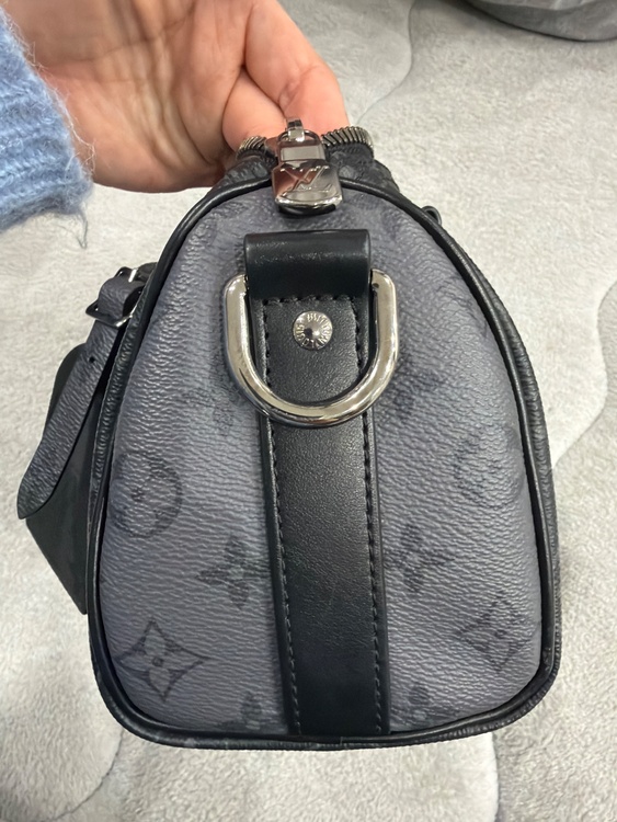 モノグラム・エクリプス キーポル・バンドリエール（ブランドバッグ）の商品画像 - 査定依頼日：2026年2月1日 - 最高査定価格：240,000円