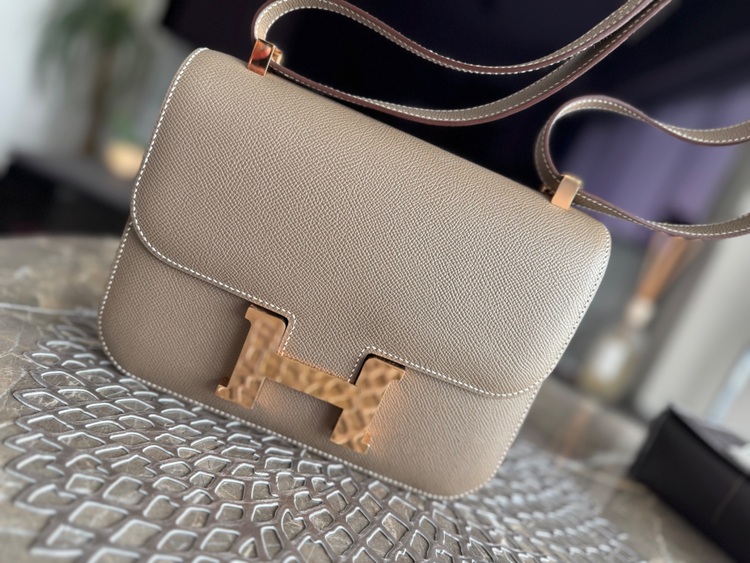 20（ブランドバッグ）の商品画像 - 査定依頼日：2025年7月13日 - 最高査定価格：1,800,000円