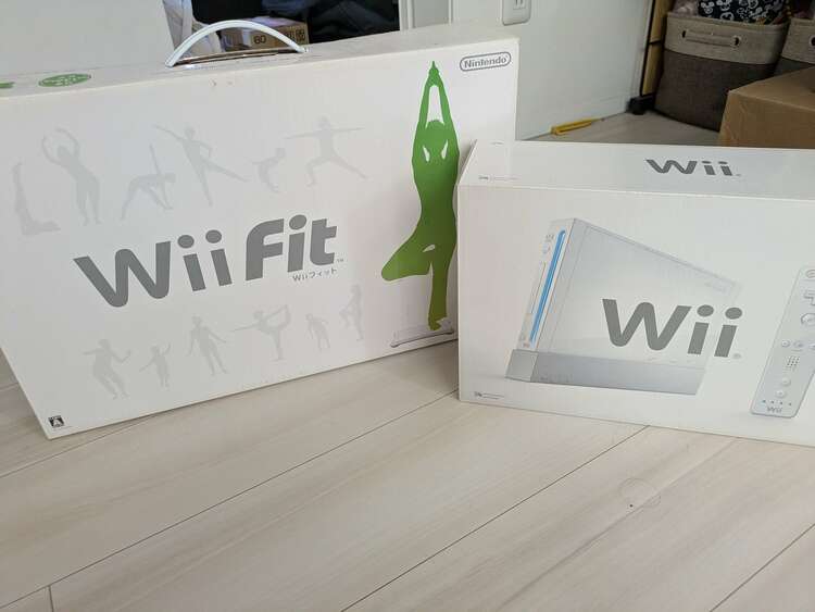 Wii、Wiifit（ゲーム機本体・ゲームソフト）の商品画像 - 査定依頼日：2024年12月8日 - 最高査定価格：300円