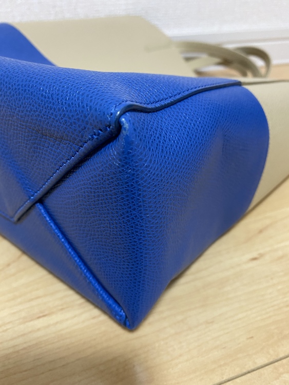 ｾﾘｰﾇ　ﾊﾞｰﾃｨｶﾙ 　ｶﾊﾞ ｽﾓｰﾙ 　2WAYﾊﾝﾄﾞﾊﾞｯｸﾞ　ﾌﾞﾙｰ/ｸﾞﾚｰ（ブランドバッグ）の商品画像 - 査定依頼日：2021年10月8日 - 最高査定価格：55,000円