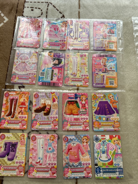 旧アイカツカード（トレカ）の商品画像 - 査定依頼日：2025年6月14日 - 最高査定価格：500円