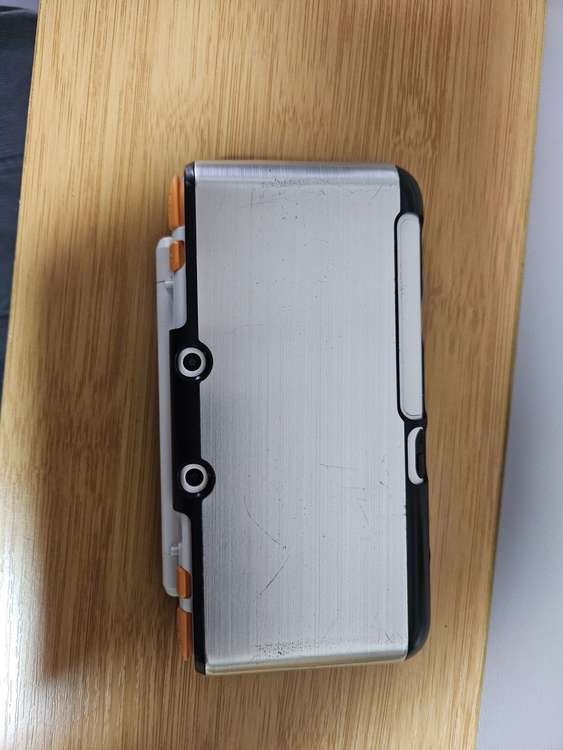 3dsLL（ゲーム機本体・ゲームソフト）の商品画像 - 査定依頼日：2023年11月12日 - 最高査定価格：10,000円