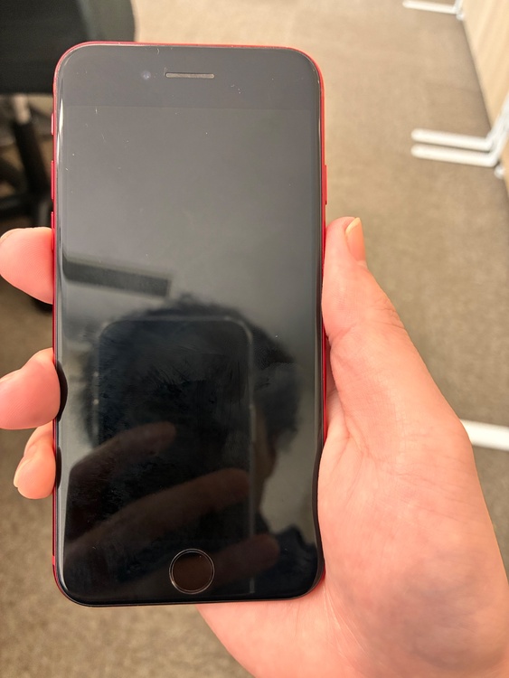 iPhone iPhone SE (第 3 世代) 128GB au（スマホ）の商品画像 - 査定依頼日：2026年8月10日 - 最高査定価格：15,000円