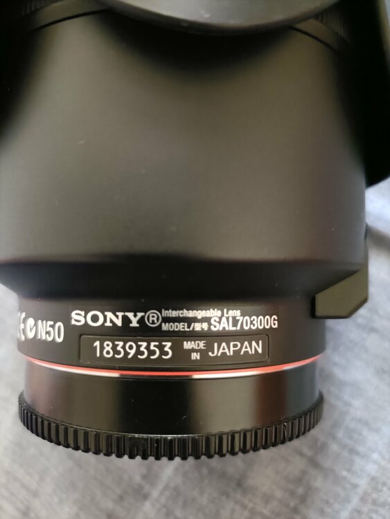 SAL70300G（カメラ）の商品画像 - 査定依頼日：2026年6月1日 - 最高査定価格：16,100円