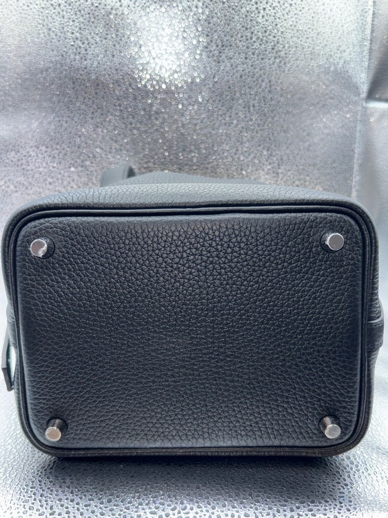 ピコタンロックPM（ブランドバッグ）の商品画像 - 査定依頼日：2025年10月6日 - 最高査定価格：550,000円