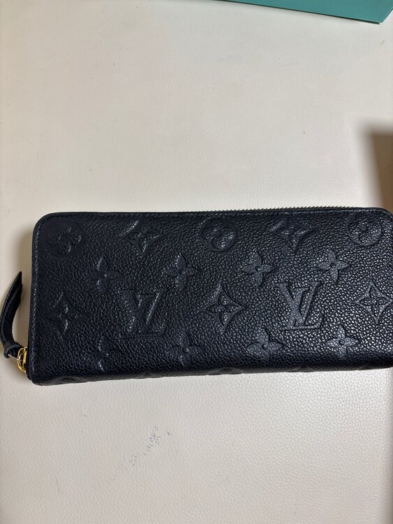 長財布（ブランド財布・小物）の商品画像 - 査定依頼日：2025年1月30日 - 最高査定価格：52,000円